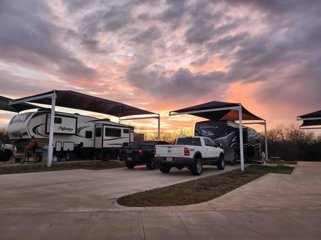 camping near midlothian tx​